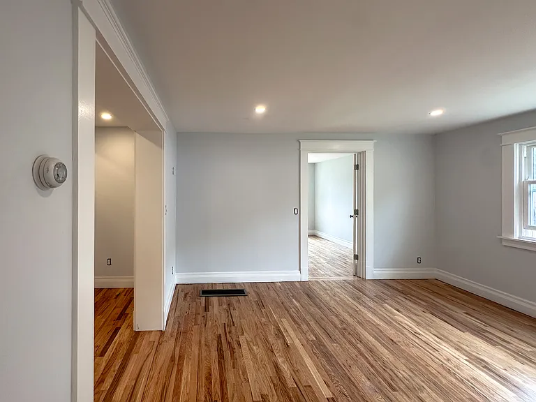 473 W Utica St #1 — Photo 9