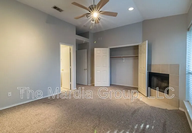 3904 Brandon Park Dr — Photo 20