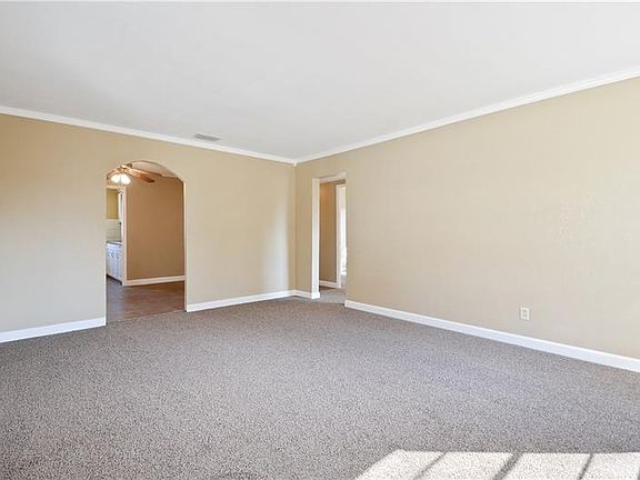 4th image of 1233 Elinore Dr