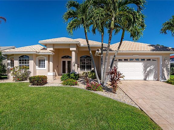 3rd image of 9765 Mar Largo Cir