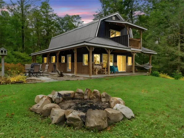822 Deans Pond Rd, Marathon, NY 13803