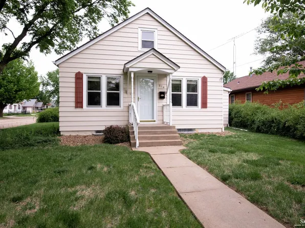 614 W Republic Ave, Salina, KS 67401