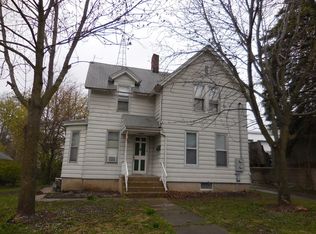 315 N 5th St, St Charles, IL 60174