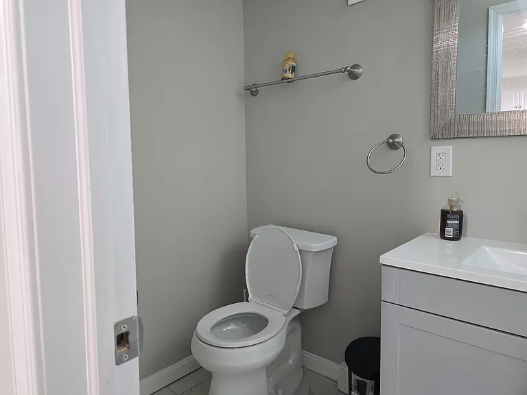 1914 Midland Rd #2 — Photo 8
