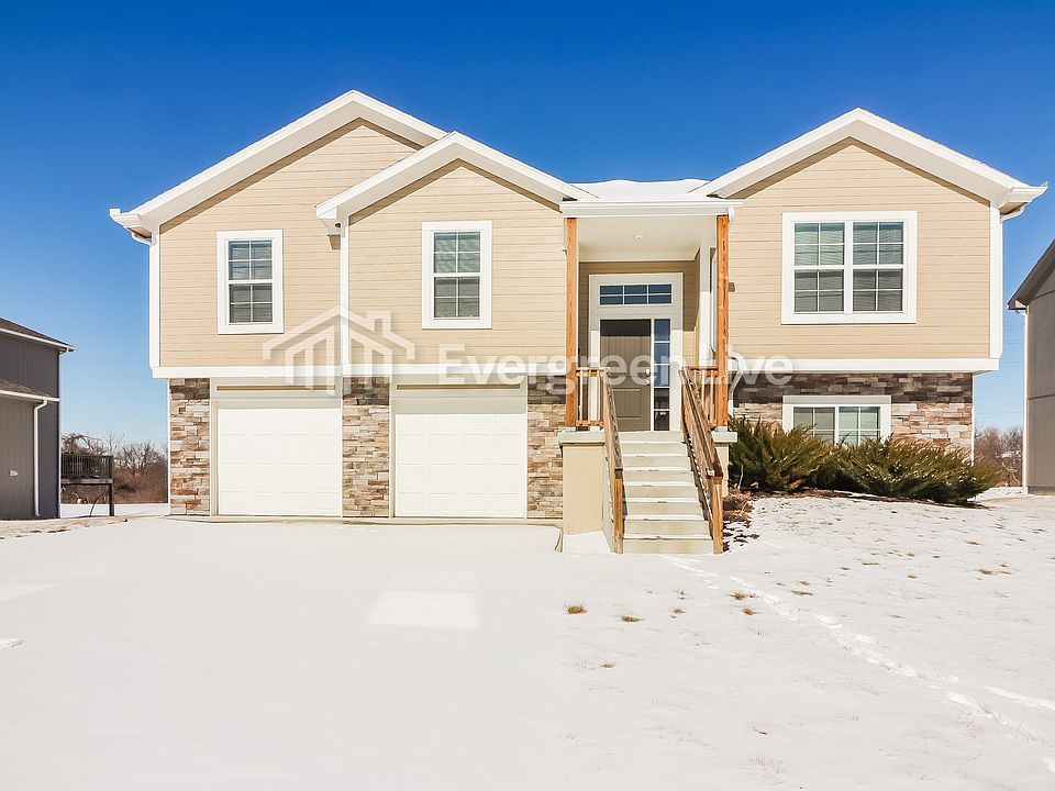 1st image of 9808 E 219th Cir