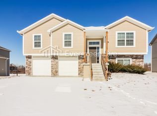 9808 E 219th Cir, Peculiar, MO 64078