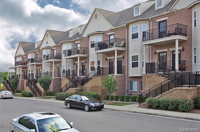 1st image of 25581 Portico Ln