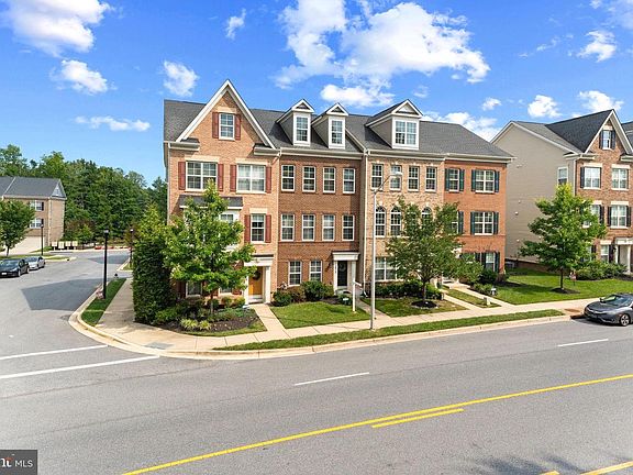 2nd image of 3013 Saint Josephs Dr