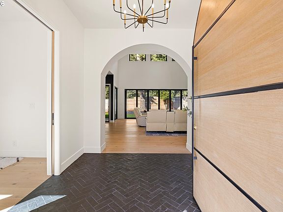4th image of 19151 Marlin Ct