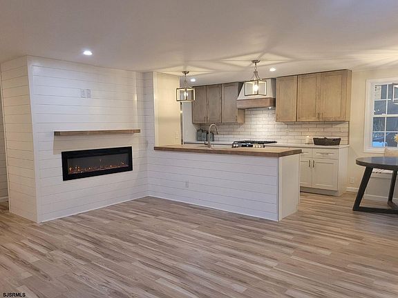 3rd image of 8036 English Creek Ave