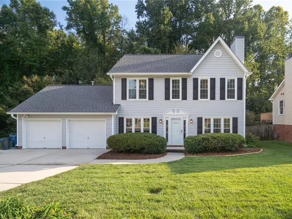 5515 Pebble Garden Ct, Greensboro, NC 27407
