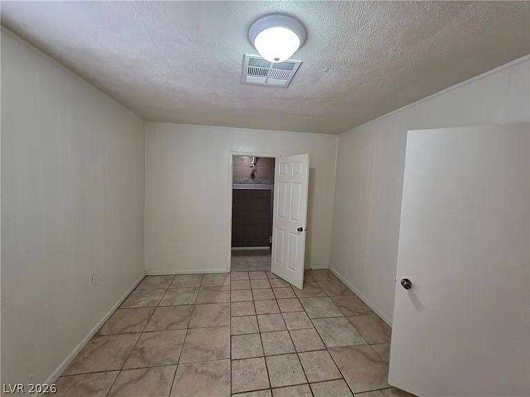 910 Magnolia Ave — Photo 40