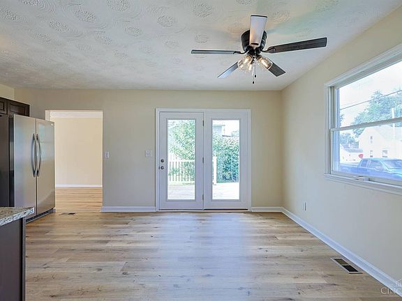 5th image of 708 E Main St