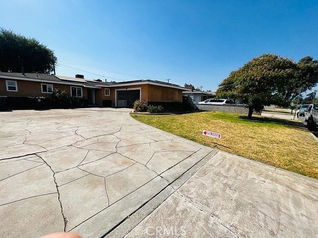 1st image of 9852 Kempster Ave