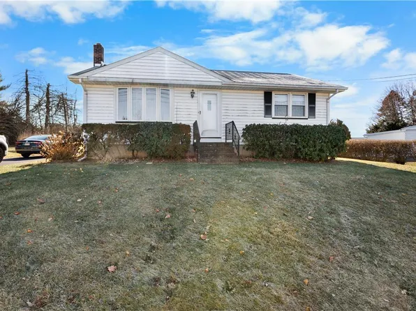 674 Fehr Rd, Nazareth, PA 18064