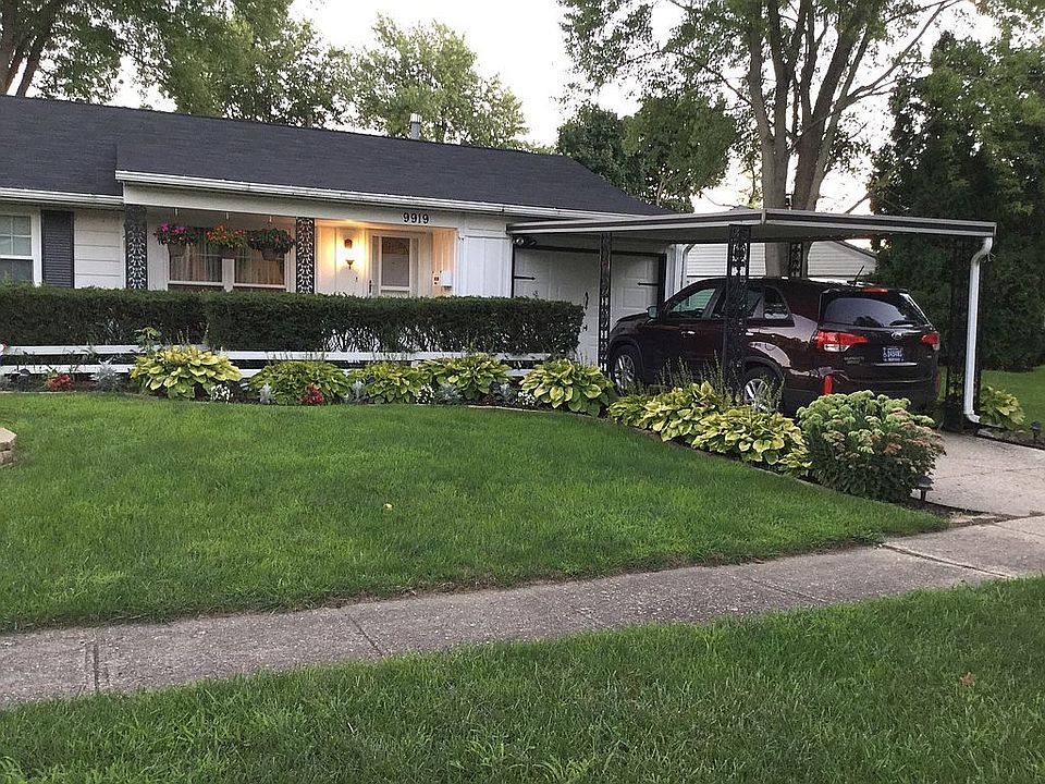 2nd image of 9919 Delmont Ct