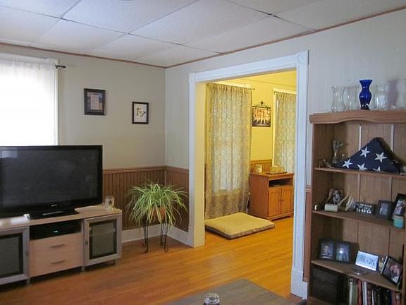 3rd image of 160 Central Ave