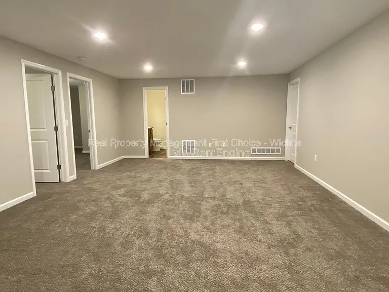 10607 E Kinkaid Ave — Photo 33