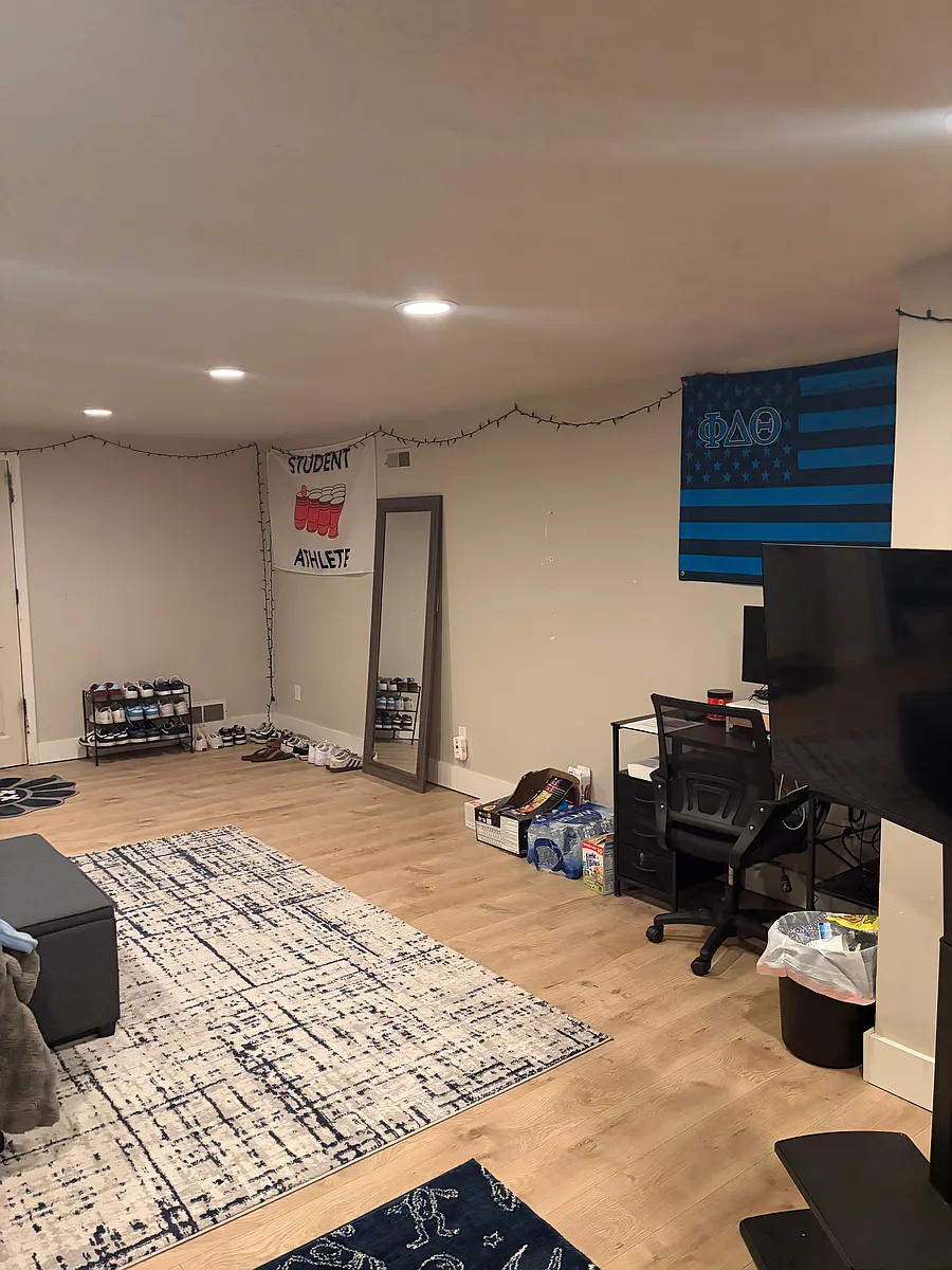 Building Photo - 266 S 1100 E