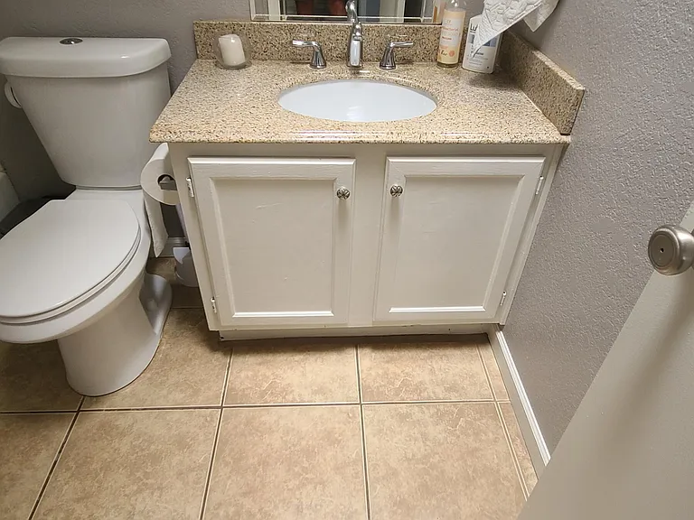 1126 E Charleston Ave — Photo 18