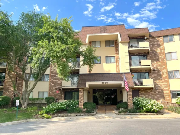 3350 N Carriageway Dr Unit 103, Arlington Heights, IL 60004