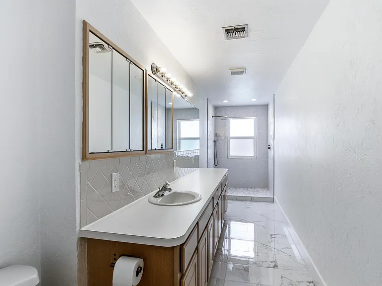 106 Auburn Dr — Photo 16