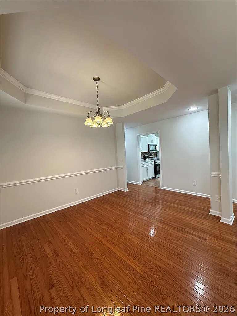 4 bed, 2.0 bath, 2142 sqft, $2,095 — Photo 3