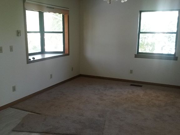 4th image of 45 Lake Henry Dr