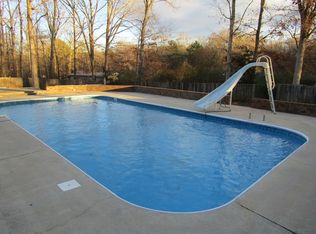 106 Oakley Ln, Cherryville, NC 28021