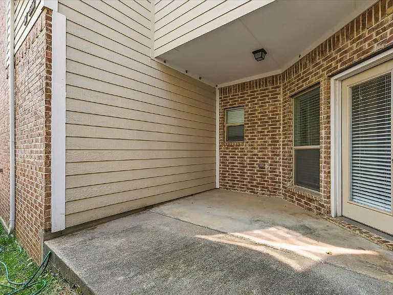 4904 Empire Way — Photo 32
