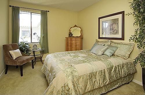3rd image of 320 Elm St APT 308