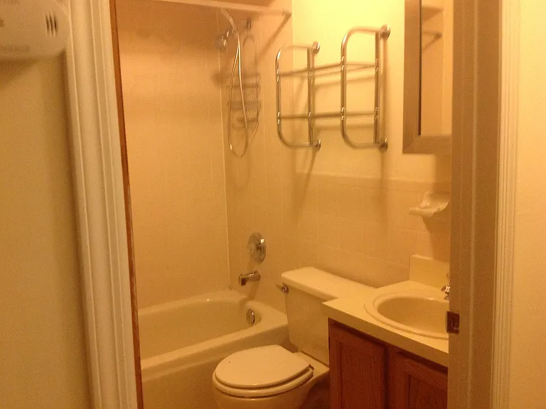 4301 Birchwood Ct — Photo 4