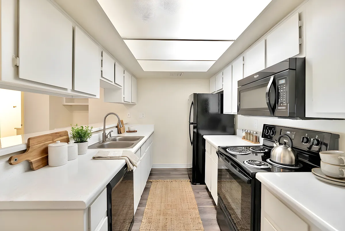 Building Photo - Lemon & Pear Tree Apartments