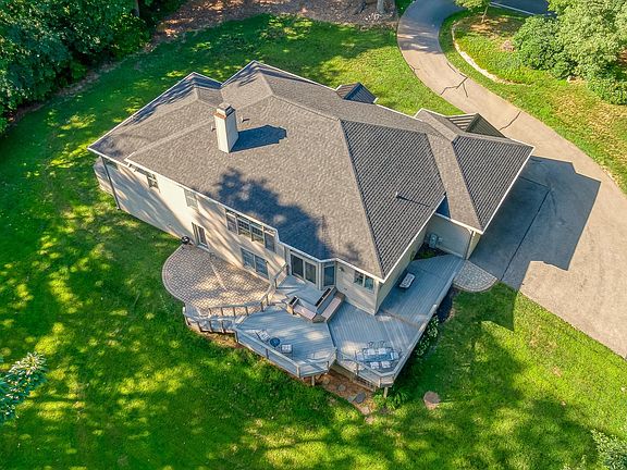 2nd image of 3505 Saint Paul Rd