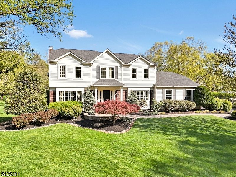 1st image of 7 Evergreen Ct