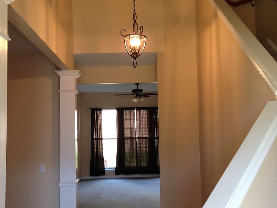 2nd image of 1822 Hemming Way