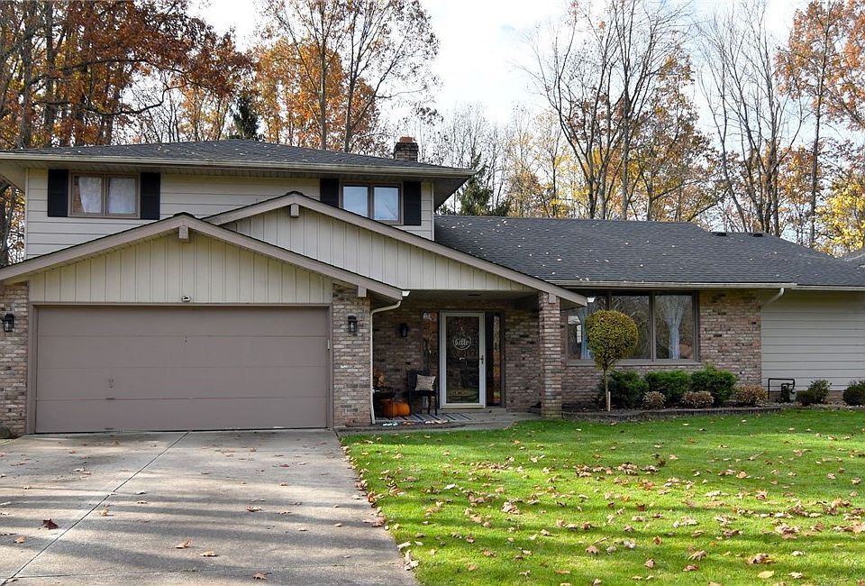 1st image of 6498 Woodbury Dr