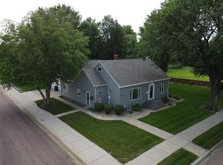 1300 S Miller Ave, Mitchell, SD 57301