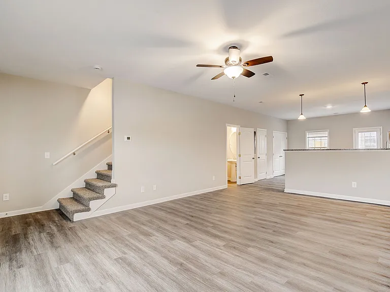 Greystone Townhomes — Photo 9
