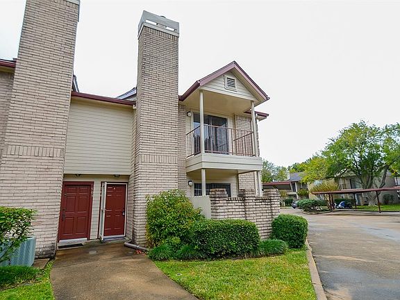 2nd image of 2120 El Paseo St APT 704
