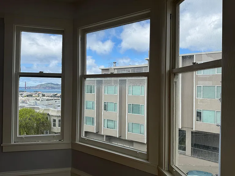 2335 Larkin St #12 — Photo 12