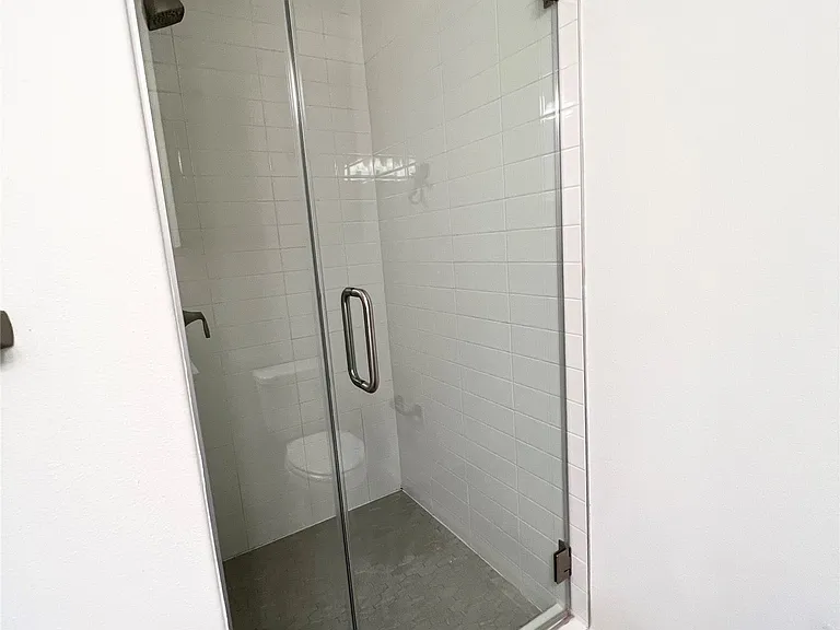 4325 Glenwick Ln — Photo 21