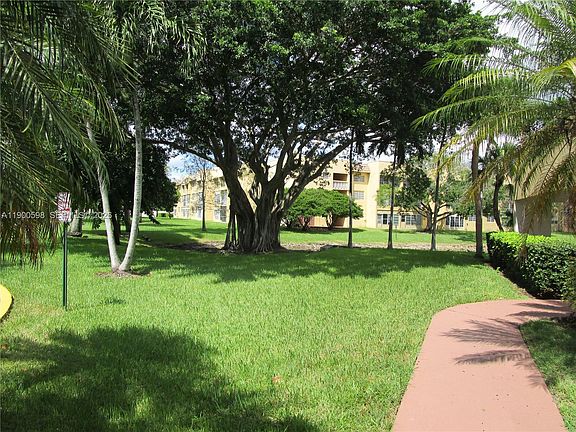 3rd image of 5940 NW 64th Ave APT 109