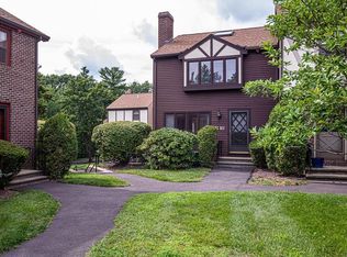 B16 Scotty Hollow Dr #B16, North Chelmsford, MA 01863