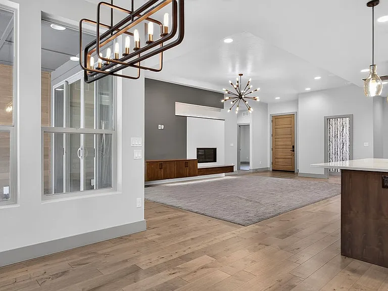 6063 W Baron St — Photo 21