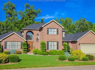 3727 Cambridge Dr, Hurricane, WV 25526