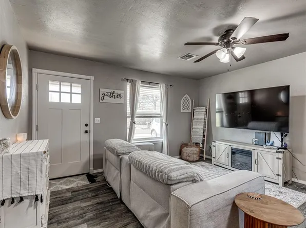 705 Willis St, Noble, OK 73068