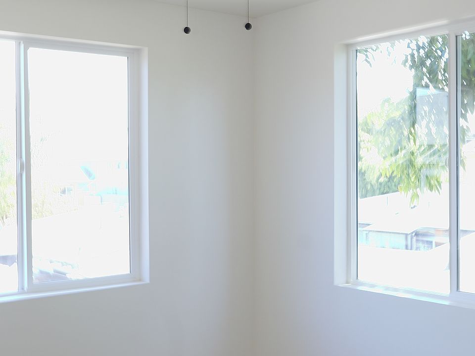 1st image of 903 11th St #A