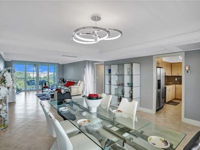 3900 Oaks Clubhouse Dr #504, Pompano Beach, FL, 33069