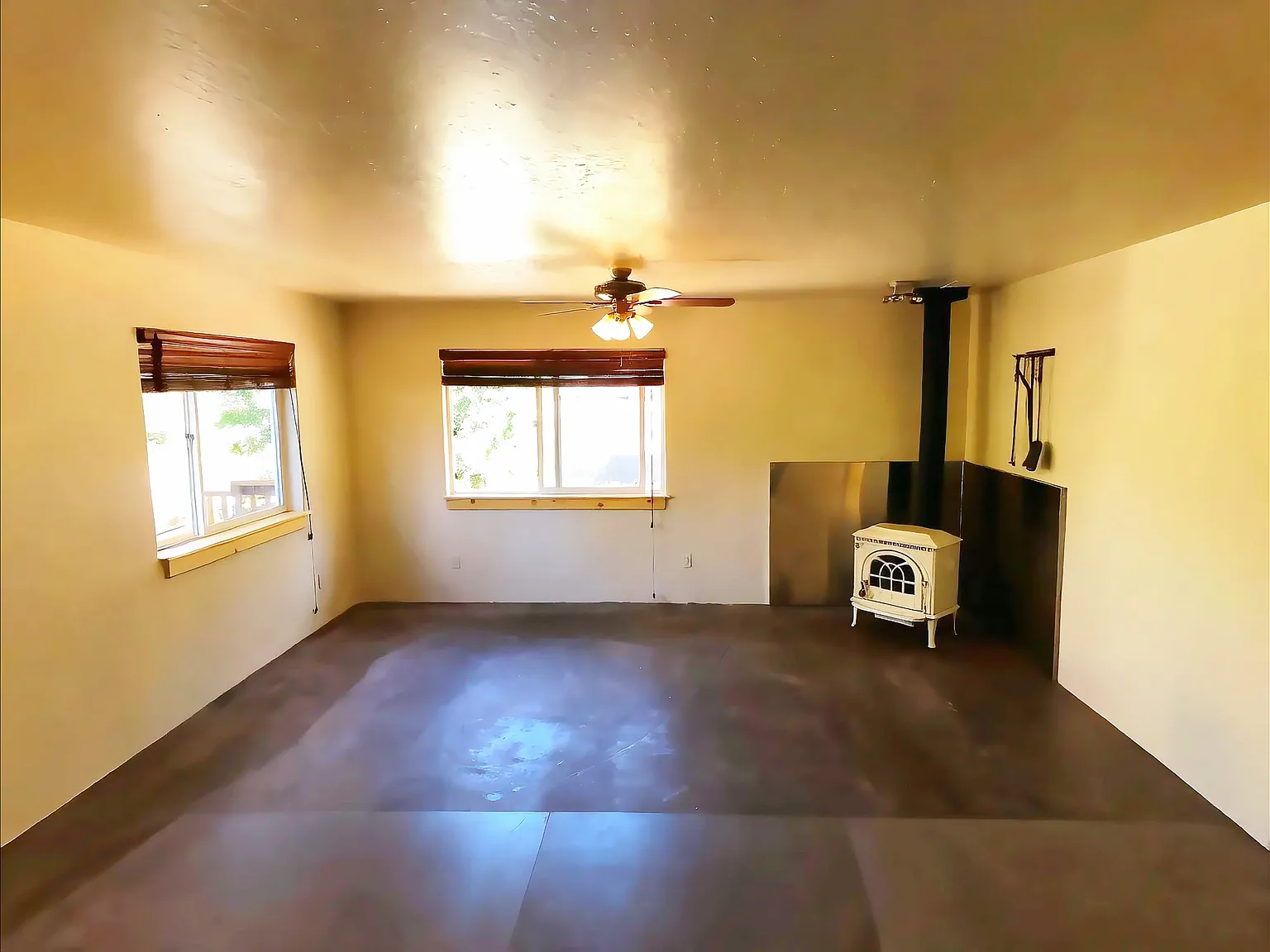 2 bed, 1000 sqft, $1,900 — Photo 2